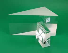 Right Angle Prism: How It Works and What Uses It Has