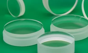 What is Achromatic Lens and Why Use an Achromatic Lens?