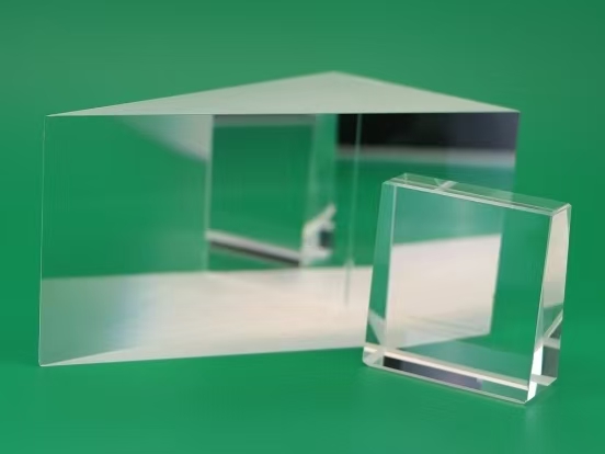  The difference between beam splitting with a prism and beam turning with a right-angle prism